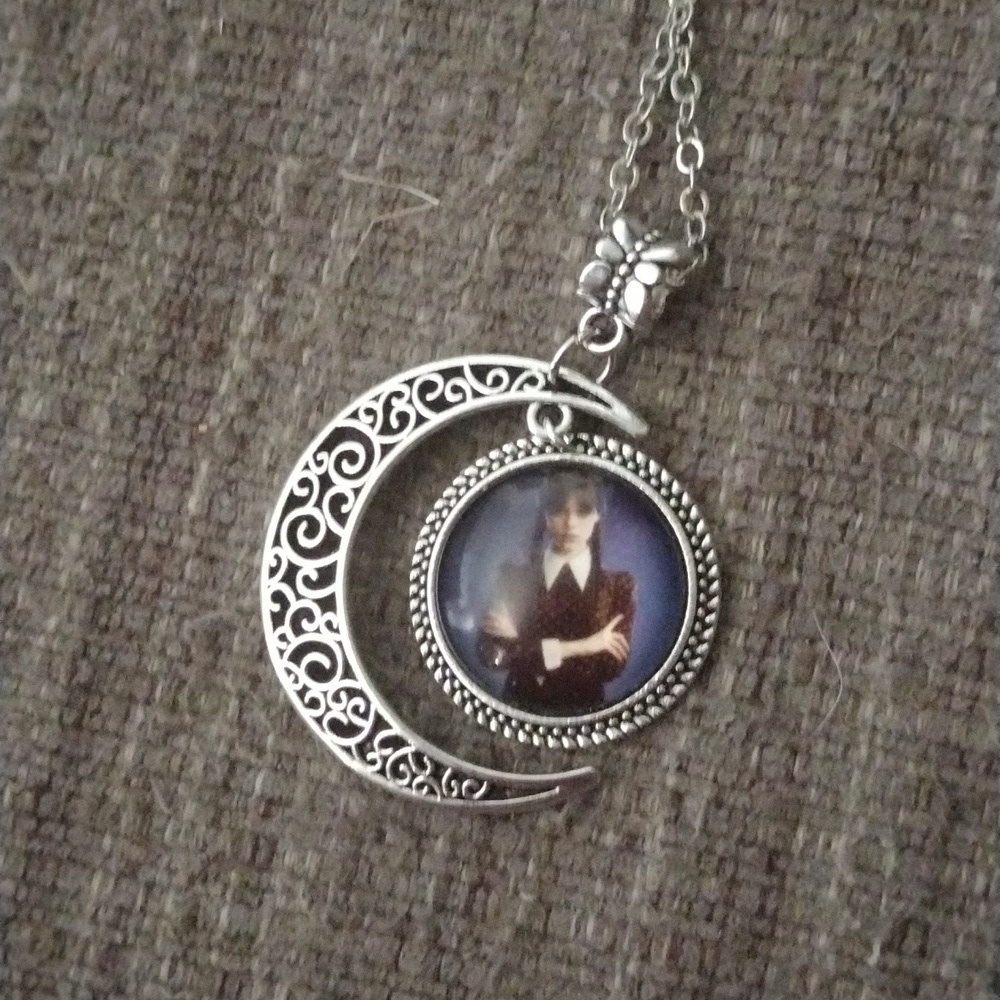 Wednesday Addams Crescent Moon Pendant Necklace - Silver Tone NWT - Picture 2 of 4